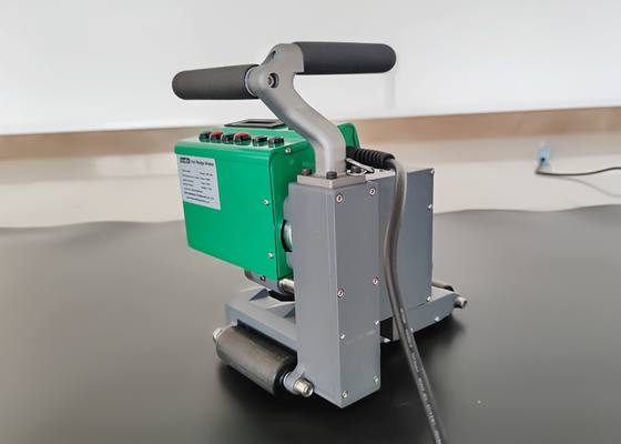 1.0-4.0mm HDPE Geomembrane Hot Wedge Welder CX700 Full Power 2400W
