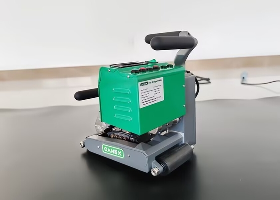 1.0-4mm CX700 Fish Pond Hot Wedge Welding Machine