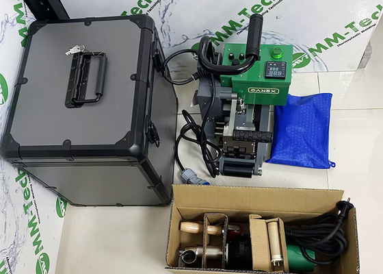 Temperature Control CX900 1400W Geomembrane Welding Machine For Fishpond